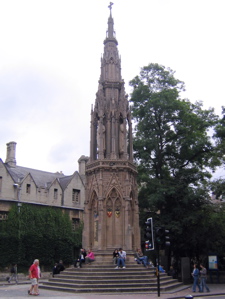 [An image showing Martyrs Memorial]